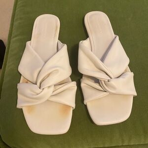 BR flat slide Bone color size 8.5